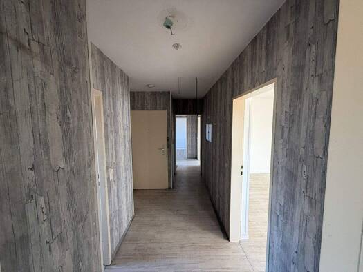 Wohnung zur Miete 725 € 4 Zimmer 81 m² 3. Geschoss frei ab sofort Gaarden-Ost Kiel 24143