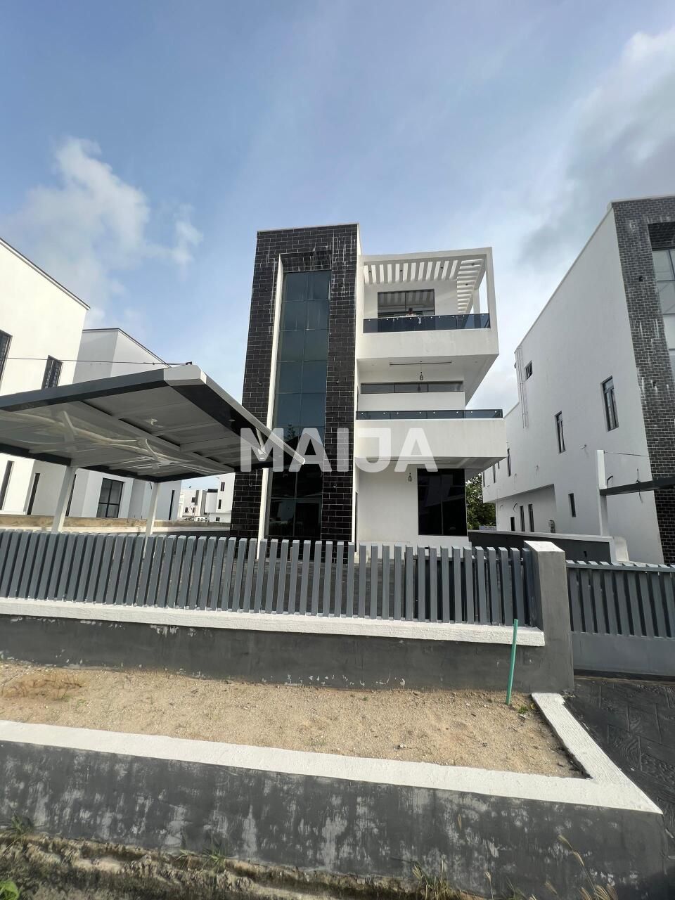 Reihenmittelhaus zum Kauf 234.080 € 6 Zimmer 400 m²<br/>Wohnfläche Lekki County Lekki 105102