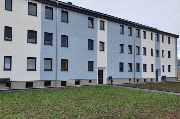 Wohnung zur Miete 800 € 3 Zimmer 89 m² EG frei ab sofort Albert-Schweitzer-Straße 9 Bitterfeld Bitterfeld-Wolfen 06749
