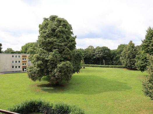 Wohnung zum Kauf 165.000 € 3 Zimmer 65 m² 2. Geschoss frei ab sofort Dirschauer Weg 35 Wedau Duisburg 47279