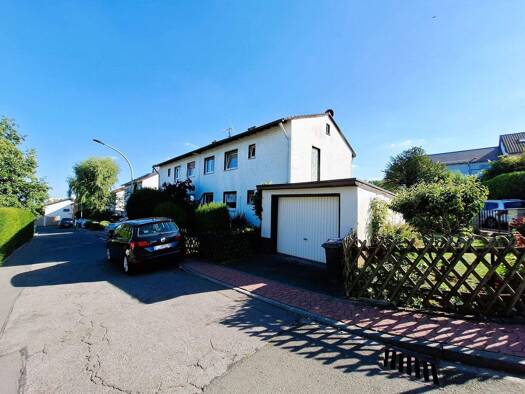 Doppelhaushälfte zum Kauf 495.000 € 6 Zimmer 119 m² 399 m² Grundstück Neuenhain Bad Soden 65812