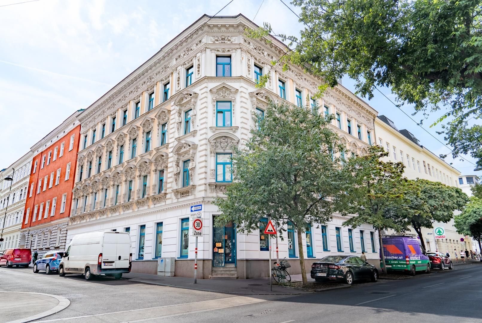 Mehrfamilienhaus zum Kauf als Kapitalanlage geeignet 1.215,8 m²<br/>Wohnfläche 532 m²<br/>Grundstück Wien 1160