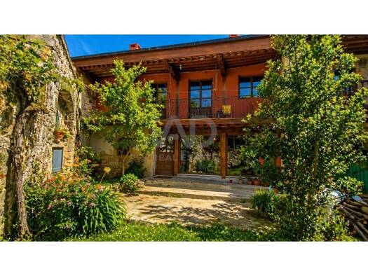 Villa zum Kauf 240.000 € 4 Zimmer 576 m² 1.317 m² Grundstück Corvera de Toranzo 39699