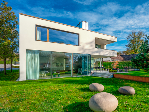 Villa zum Kauf 7 Zimmer 375 m² 1.100 m² Grundstück Holzhausen Münsing 82541