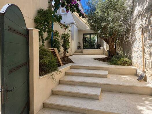 Haus zum Kauf 1.300.000 € 7 Zimmer 129 m² Split
