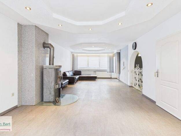 Einfamilienhaus zum Kauf 398.800 € 7 Zimmer 267 m² 1.263 m² Grundstück Rehlingen Rehlingen-Siersburg / Rehlingen 66780