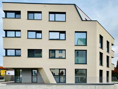 Wohnung zur Miete 927 € 3 Zimmer 103 m² Hauptstraße 60 Weikersheim Weikersheim 97990