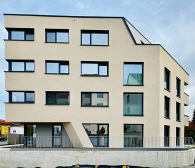 Wohnung zur Miete 927 € 3 Zimmer 103 m² Hauptstraße 60 Weikersheim Weikersheim 97990