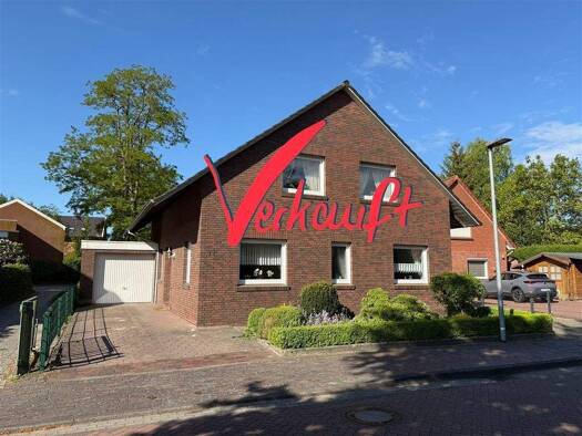 Einfamilienhaus zum Kauf 249.000 € 6 Zimmer 137 m² frei ab sofort Innenstadt Aurich 26603