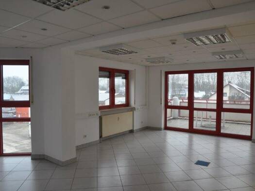 Büro zur Miete 5 Zimmer 200 m² Bürofläche Nordstadt Offenburg 77652