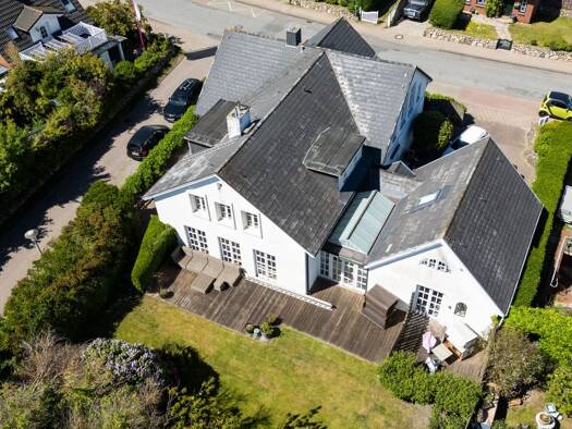 Einfamilienhaus zum Kauf 2.550.000 € 13 Zimmer 344 m² 822 m² Grundstück Westerland Sylt 25980