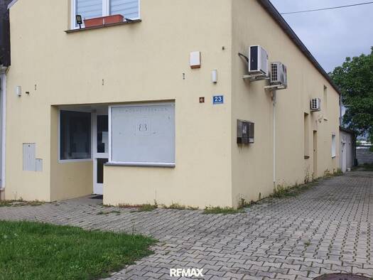 Ladenfläche zur Miete 650 € 2 Zimmer Parndorf 7111