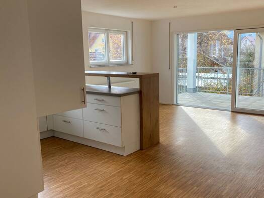 Wohnung zur Miete 950 € 3,5 Zimmer 81 m² frei ab sofort Ofterdingen 72131