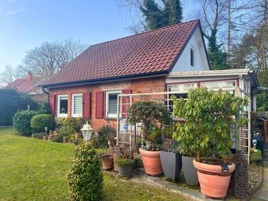 Einfamilienhaus zum Kauf 149.000 € 3 Zimmer 60 m² 599 m² Grundstück Sandkrug III Hatten 26209