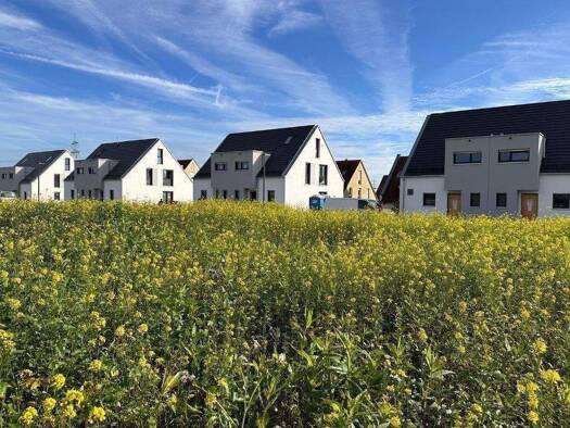 Doppelhaushälfte zum Kauf provisionsfrei 855.000 € 5 Zimmer 139 m² 414 m² Grundstück an den Häuslinger Gärten Büchenbach Erlangen 91056