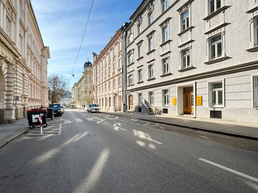 Laden zur Miete 23,02 € Salzburg Salzburg 5020
