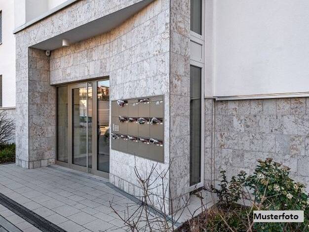 Mehrfamilienhaus zum Kauf 42.000 € 1 Zimmer 690,1 m² 882 m² Grundstück Eichlaide Waldenburg 08396