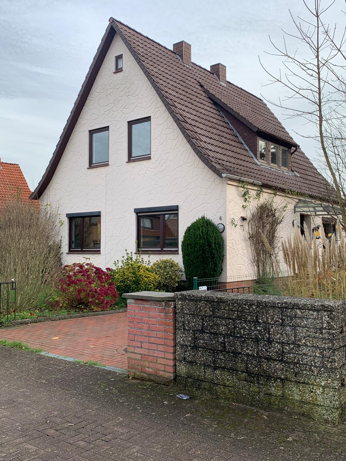 Einfamilienhaus zum Kauf provisionsfrei 310.000 € 6 Zimmer 120 m²<br/>Wohnfläche 1.000 m²<br/>Grundstück ab sofort<br/>Verfügbarkeit Rosengarten Oyten Oyten 28876