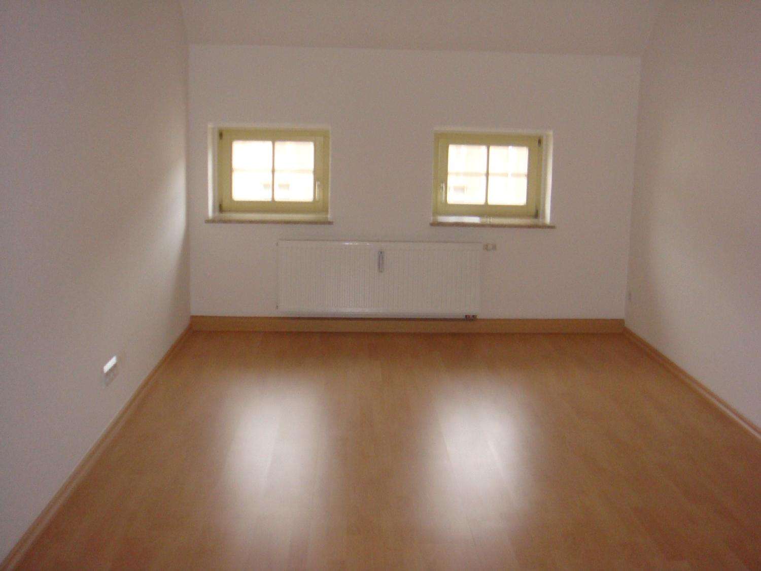 Wohnung zur Miete 392 € 3 Zimmer 78,4 m²<br/>Wohnfläche 3.<br/>Geschoss 01.02.2025<br/>Verfügbarkeit Frankenberger Straße 102 Hilbersdorf 151 Chemnitz 09131