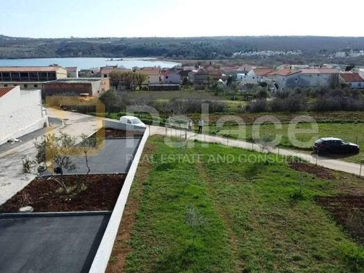 Land-/Forstwirtschaft zur Miete Posedarje