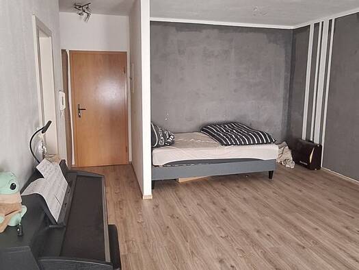 Wohnung zum Kauf provisionsfrei 40.000 € 1 Zimmer 36 m² Geschoss 1/2 Bad Klosterlausnitz 07639