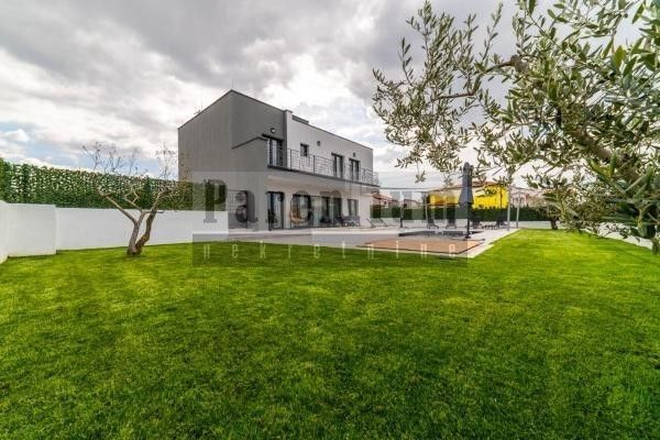 Haus zum Kauf 790.000 € 5 Zimmer 168 m²<br/>Wohnfläche 592 m²<br/>Grundstück Porec center