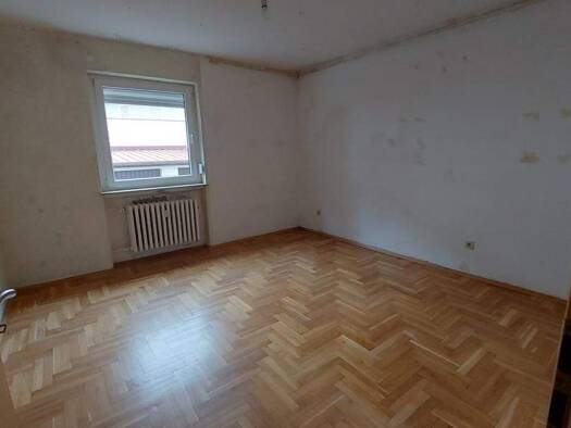 Wohnung zur Miete 520 € 3 Zimmer 68 m² 1. Geschoss frei ab sofort Niederwerrn 97464