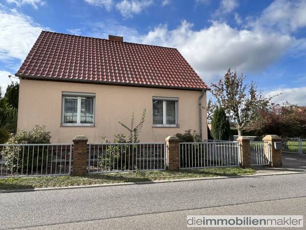 Haus zum Kauf 152.000 € 4 Zimmer 100 m² 1.394 m² Grundstück frei ab sofort Waltersdorfer Str. 12 Langengrassau Heideblick 15926