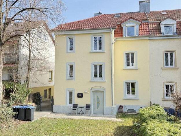 Doppelhaushälfte zum Kauf provisionsfrei 548.000 € 12 Zimmer 223 m² 365 m² Grundstück Singen Singen (Hohentwiel) 78224