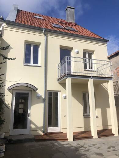 Haus zur Miete 1.800 € 7 Zimmer 168 m² 100 m² Grundstück frei ab 01.08.2025 Altstadt Wismar 23966
