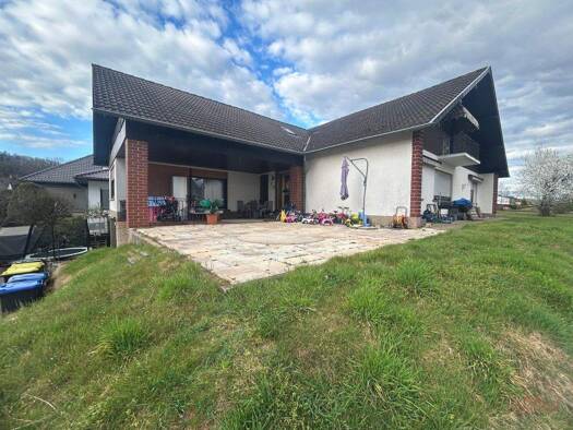 Haus zum Kauf 279.000 € 220 m² 650 m² Grundstück Reimsbach Beckingen / Reimsbach 66701