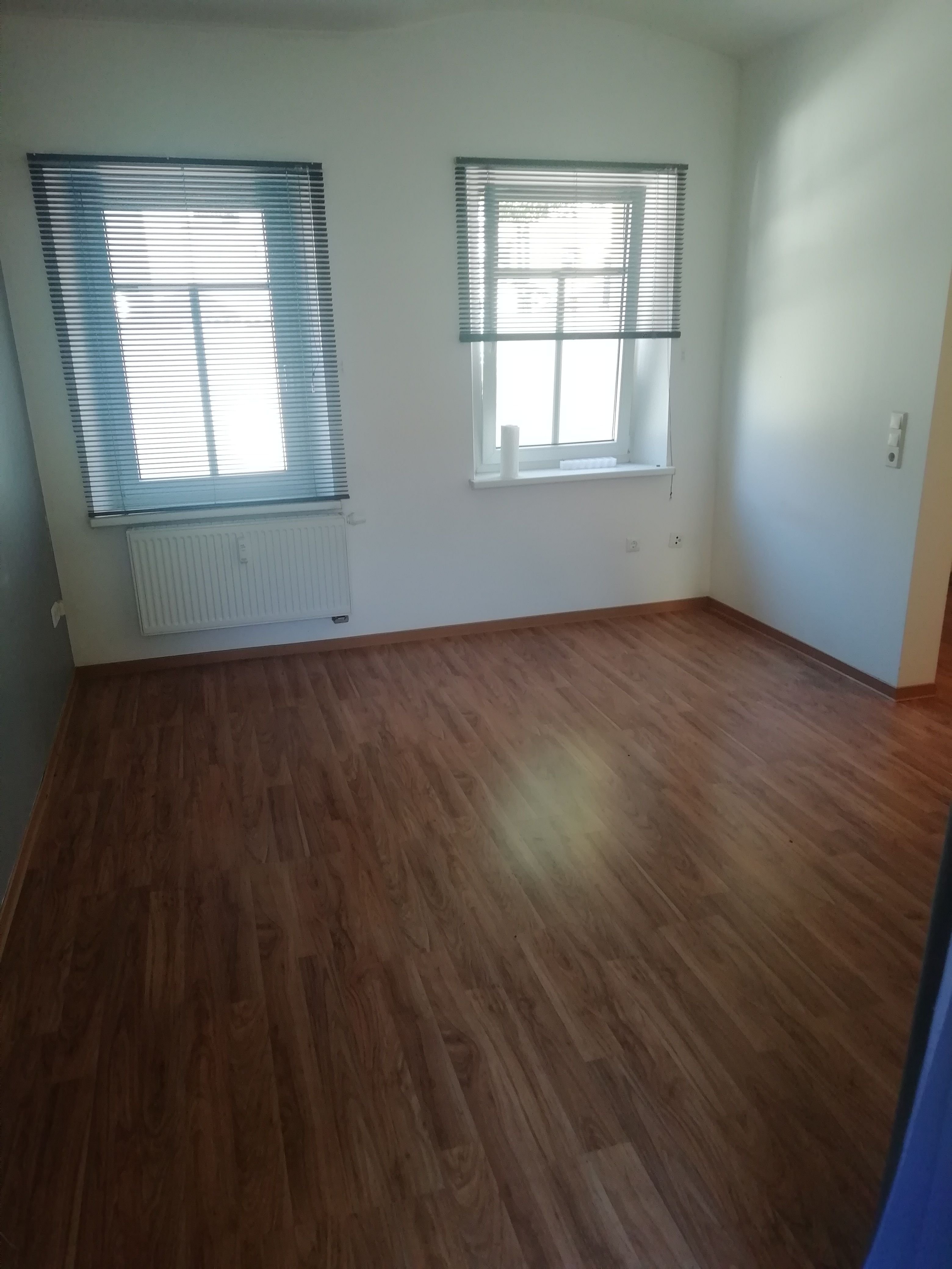 Wohnung zur Miete 370 € 1 Zimmer 27 m²<br/>Wohnfläche EG<br/>Geschoss 01.12.2024<br/>Verfügbarkeit Mittelstraße 12 Wendelhöfen / Gartenstadt Bayreuth 95444