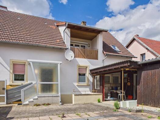 Einfamilienhaus zum Kauf 279.000 € 7 Zimmer 100 m² 262 m² Grundstück frei ab sofort Weinheim Alzey 55232