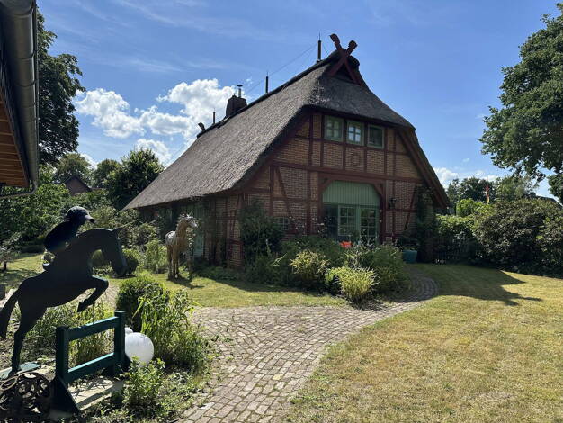 Einfamilienhaus zum Kauf provisionsfrei 640.000 € 4 Zimmer 170 m² 943 m² Grundstück frei ab 15.11.2025 Luhmühlen Salzhausen 21376