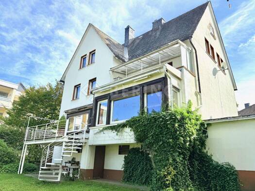Mehrfamilienhaus zum Kauf 450.000 € 10 Zimmer 296,1 m² 783 m² Grundstück Siegen 57072
