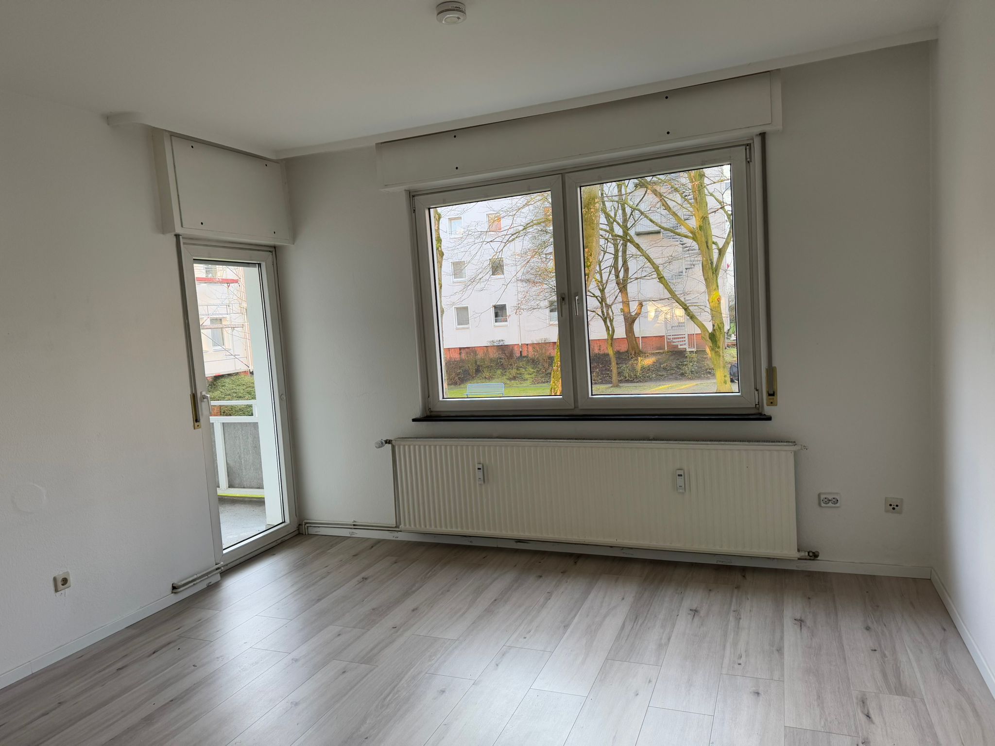 Studio zur Miete 990 € 3 Zimmer 65 m²<br/>Wohnfläche EG<br/>Geschoss ab sofort<br/>Verfügbarkeit Möckernstraße List Hannover 30163