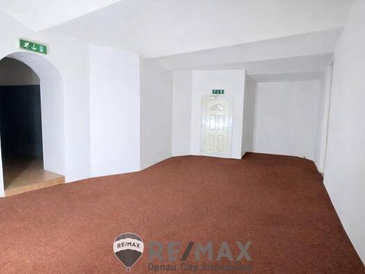 Laden zum Kauf 290.000 € 160 m² Verkaufsfläche Wien 1140