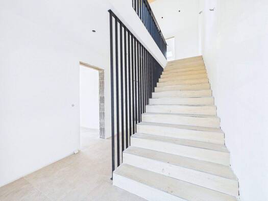 Reihenmittelhaus zur Miete 2.600 € 5 Zimmer 157 m² 360 m² Grundstück frei ab 01.04.2026 Thomasberg Königswinter 53639