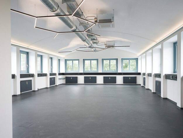 Bürofläche zur Miete 2 € 318,5 m² Bürofläche Lilienthalstr. 25-29 Hallbergmoos 85399