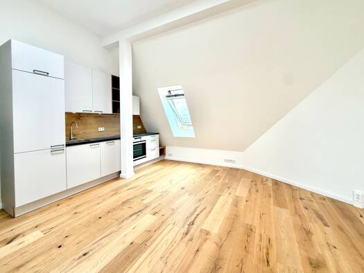 Wohnung zur Miete 1.059 € 2 Zimmer 40,2 m² 5. Geschoss Wilmersdorf Charlottenburg-Wilmersdorf 10713