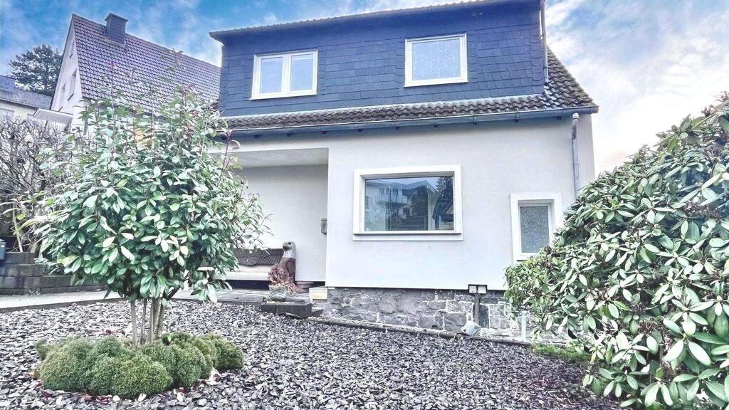 Einfamilienhaus zum Kauf 285.000 € 3 Zimmer 95 m² 600 m² Grundstück Arnsberg 59821