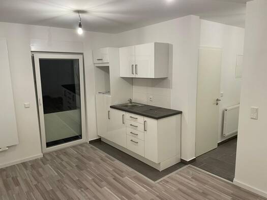 Studio zur Miete 480 € 1 Zimmer 22 m² Geschoss 3/4 frei ab 01.03.2026 Innenstadt Erlangen 91052