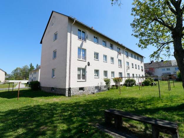 Haus zum Kauf 1.850.000 € 1.961 m² 3.999 m² Grundstück Selb 95100
