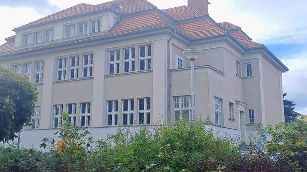 Wohnung zur Miete 885 € 4 Zimmer 118 m² 1. Geschoss frei ab sofort Beetzseeufer 1 Altstadt Brandenburg an der Havel 14770