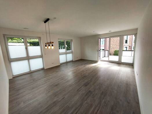 Terrassenwohnung zur Miete 1.700 € 3 Zimmer 126 m² Geschoss EG/4 frei ab 01.12.2026 Ollnsstraße 24 b Elmshorn 25336