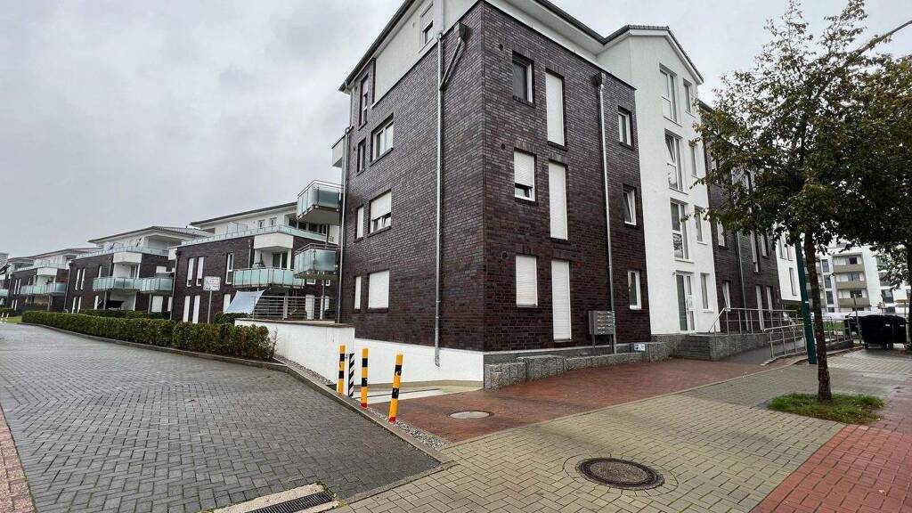 Wohnung zur Miete 855 € 2 Zimmer 62,8 m² 3. Geschoss frei ab 01.06.2026 Elmshorner Str. 85 Pinneberg 25421