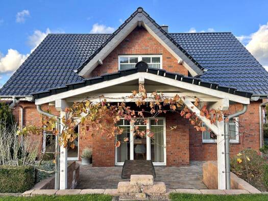 Einfamilienhaus zum Kauf 729.900 € 7 Zimmer 190 m² 693 m² Grundstück frei ab 01.04.2027 Henglarn Hengalrn 33165