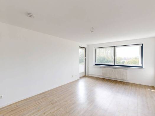 Wohnung zur Miete 729 € 3 Zimmer 69,1 m² 5. Geschoss frei ab 01.11.2026 Tornescher Weg 4 Uetersen 25436