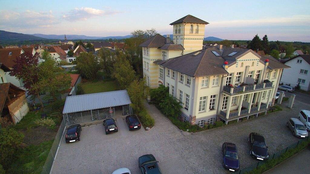 Wohnung zur Miete 1.400 € 3,5 Zimmer 141 m² EG Muggensturm 76461