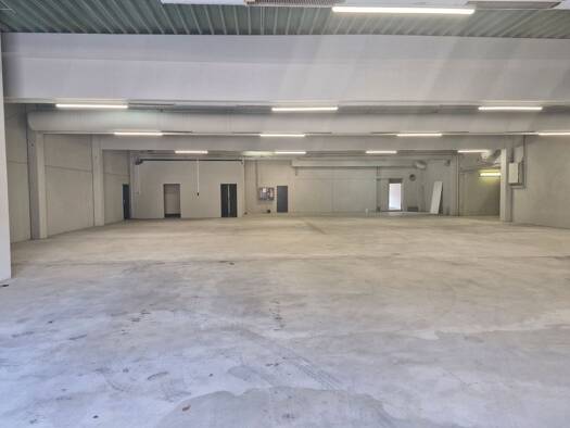 Lagerhalle zur Miete 5 € 600 m² Lagerfläche Roding 93426